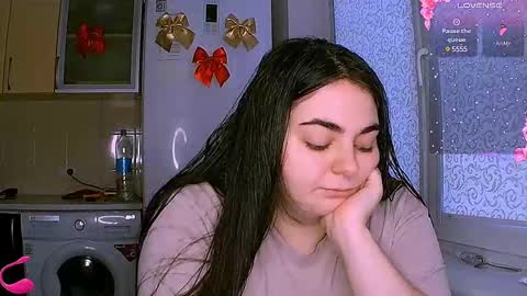 Snapshot of ellies_8 chatting on February 2, 2025, 1:30 pm Ellie online show from February 2, 2025, 1:30 pm