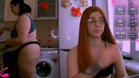 Snapshot of ellies_8 chatting on February 3, 2025, 9:52 am Ellie online show from February 3, 2025, 9:52 am