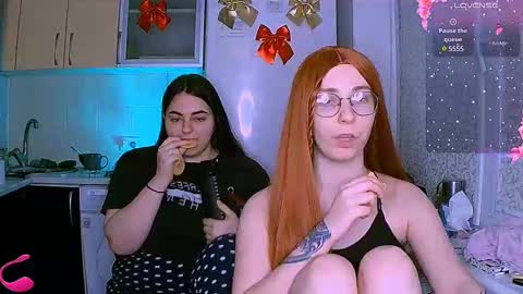 Snapshot of ellies_8 chatting on February 6, 2025, 4:03 pm Ellie online show from February 6, 2025, 4:03 pm