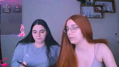 Snapshot of ellies_8 chatting on February 19, 2025, 3:38 pm Ellie online show from February 19, 2025, 3:38 pm