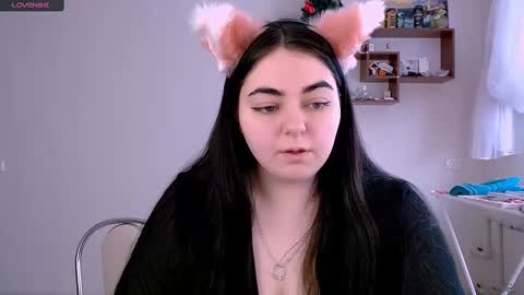 Snapshot of ellies_8 chatting on February 22, 2025, 9:34 am Ellie online show from February 22, 2025, 9:34 am