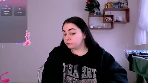 Snapshot of ellies_8 chatting on February 25, 2025, 7:31 am Ellie online show from February 25, 2025, 7:31 am