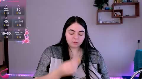 Snapshot of ellies_8 chatting on February 27, 2025, 6:50 am Ellie online show from February 27, 2025, 6:50 am