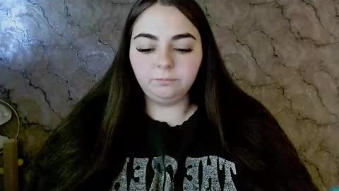 Snapshot of ellies_8 chatting on September 28, 2025, 10:20 am Ellie online show from September 28, 2025, 10:20 am