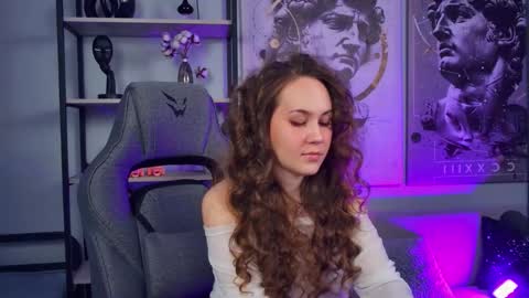 Elin online show from March 25, 2026, 9:48 am