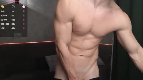 elliot_muscle04 online show from February 19, 2025, 4:55 pm