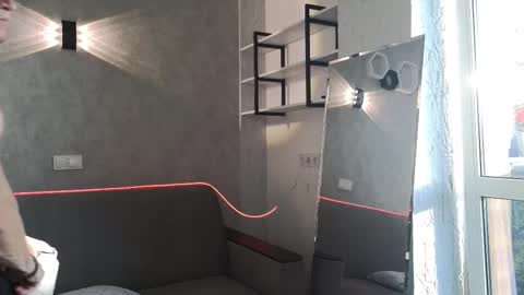 elliot_muscle04 online show from October 6, 2025, 2:03 pm