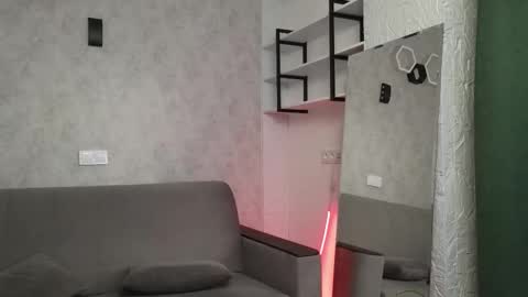 elliot_muscle04 online show from November 23, 2025, 3:56 pm