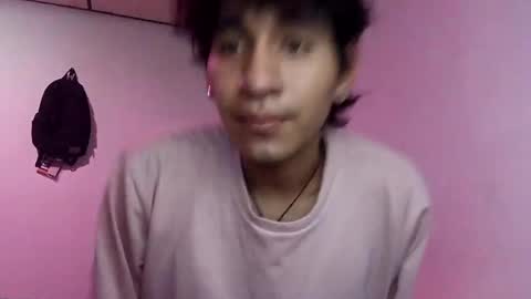 Snapshot of elliotazert chatting on July 17, 2026, 3:35 am elliotazert online show from July 17, 2026, 3:35 am