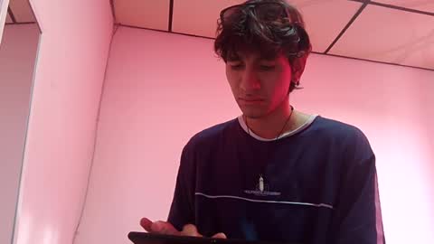Snapshot of elliotazert chatting on July 17, 2026, 9:41 pm elliotazert online show from July 17, 2026, 9:41 pm