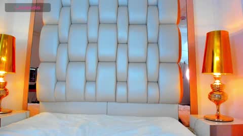 E L L I O T    V E L E Z online show from January 31, 2025, 1:11 am