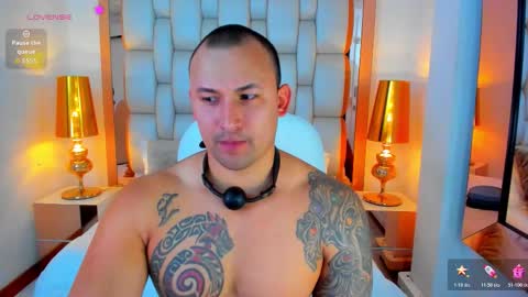 E L L I O T    V E L E Z online show from October 17, 2025, 8:22 pm