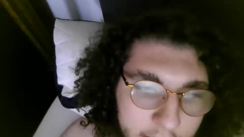 elliottgross730511 online show from May 22, 2026, 1:13 am