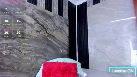 Ellis  online show from November 18, 2025, 3:45 am