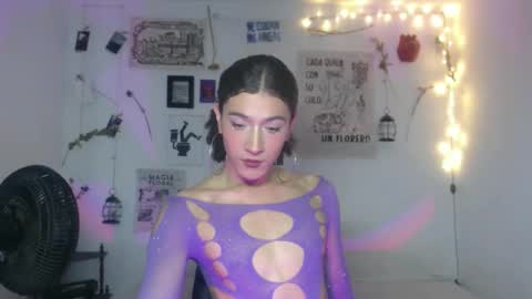  . online show from October 5, 2025, 3:32 pm