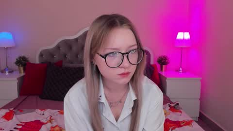 elliup online show from September 24, 2025, 10:07 am