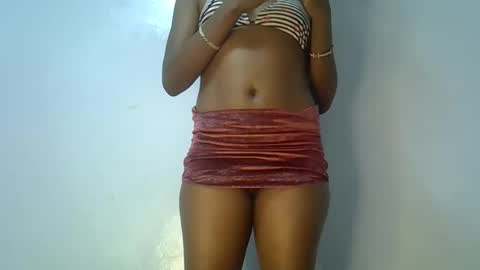 elllanna online show from March 12, 2025, 10:28 pm