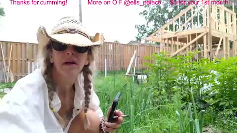 Snapshot of ells_palace chatting on June 26, 2026, 1:48 pm Ella Bella Bo Bella online show from June 26, 2026, 1:48 pm