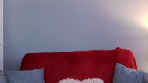 Elsa Jean online show from October 22, 2025, 2:34 am