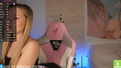 elly_ary online show from January 12, 2025, 6:05 pm