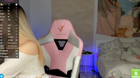 elly_ary online show from February 9, 2025, 9:39 pm