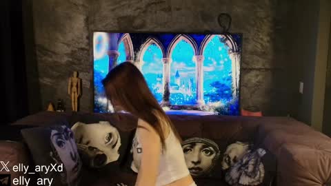 elly_ary online show from March 25, 2026, 10:38 pm