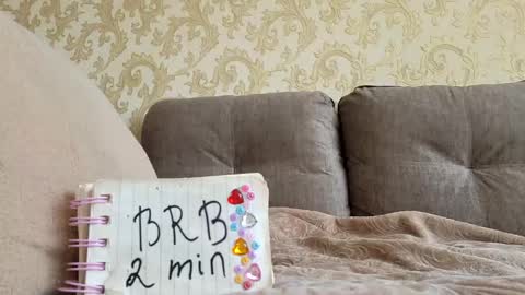 Elly at Home online show from March 9, 2025, 12:20 pm