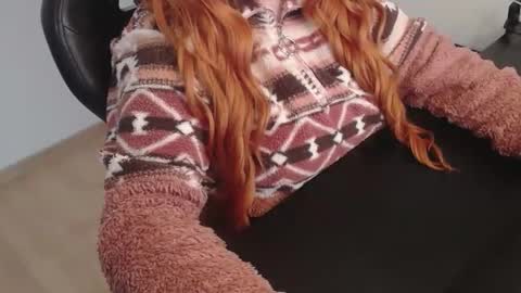 Elly online show from November 24, 2025, 12:27 pm