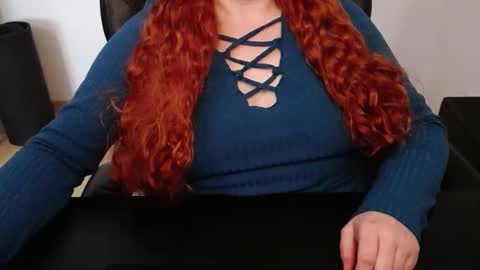 Elly online show from April 21, 2026, 3:07 pm