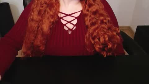 Elly online show from April 22, 2026, 5:58 pm