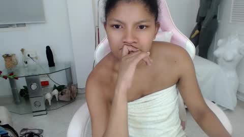 Elly online show from January 5, 2025, 3:32 am