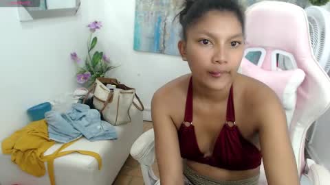 Elly online show from February 23, 2025, 5:18 pm