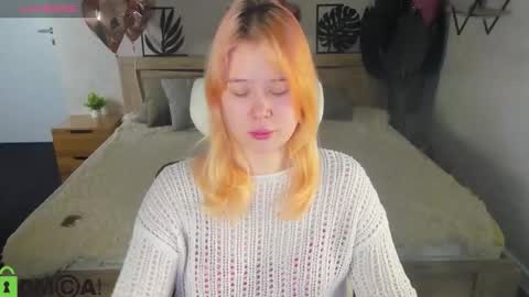 ellya_castro online show from February 22, 2026, 1:07 am