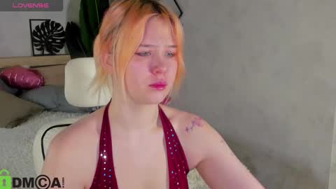 ellya_castro online show from February 24, 2026, 12:30 am