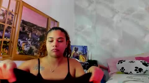 Snapshot of ellybloom chatting on April 12, 2026, 1:38 pm ellybloom online show from April 12, 2026, 1:38 pm