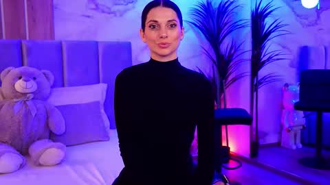 Elly online show from October 27, 2025, 8:02 pm