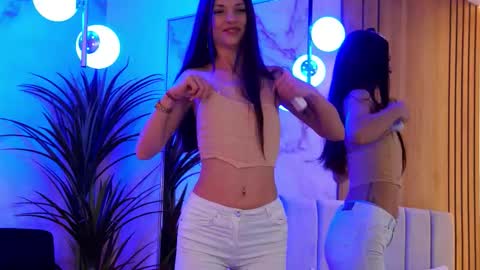 Elly online show from March 4, 2026, 8:37 pm