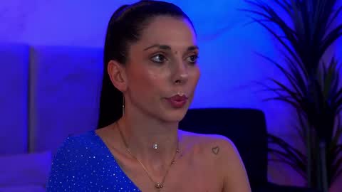 Elly online show from April 3, 2026, 6:06 pm