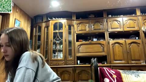 Sonya online show from April 22, 2026, 4:04 am