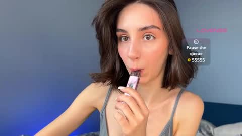 Im online Fri Sun Mon Tue Thu Fri Sat3 from 1000 online show from March 8, 2025, 6:43 am