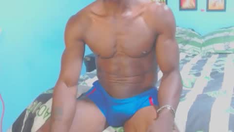 elmiltonnjakee online show from February 12, 2026, 2:39 am