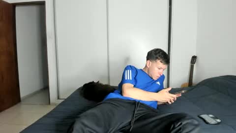 elnenedearg online show from October 7, 2025, 1:36 am