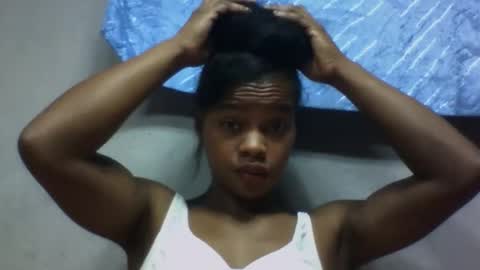 elodie228680 online show from May 20, 2026, 3:02 am