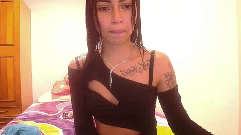 Snapshot of elody_j chatting on May 11, 2026, 9:15 am elody online show from May 11, 2026, 9:15 am
