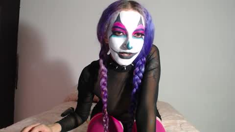 Chelsea  Please help me to reach 100 thumbs up online show from November 9, 2025, 7:23 pm