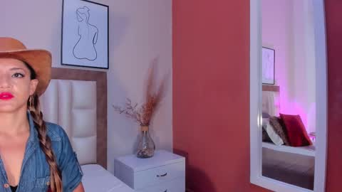 EloiseQuinn online show from February 21, 2025, 12:28 pm