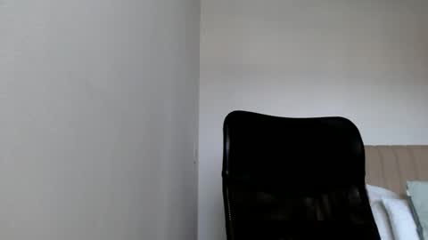 elosocazador online show from January 7, 2025, 7:59 pm