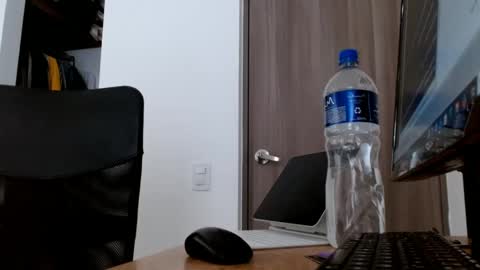 elosocazador online show from January 21, 2025, 9:57 pm