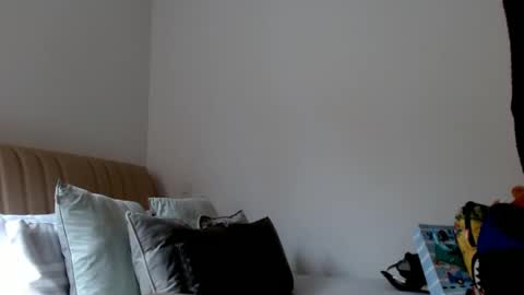 elosocazador online show from February 5, 2025, 6:48 pm