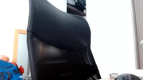 elosocazador online show from February 5, 2025, 9:50 pm